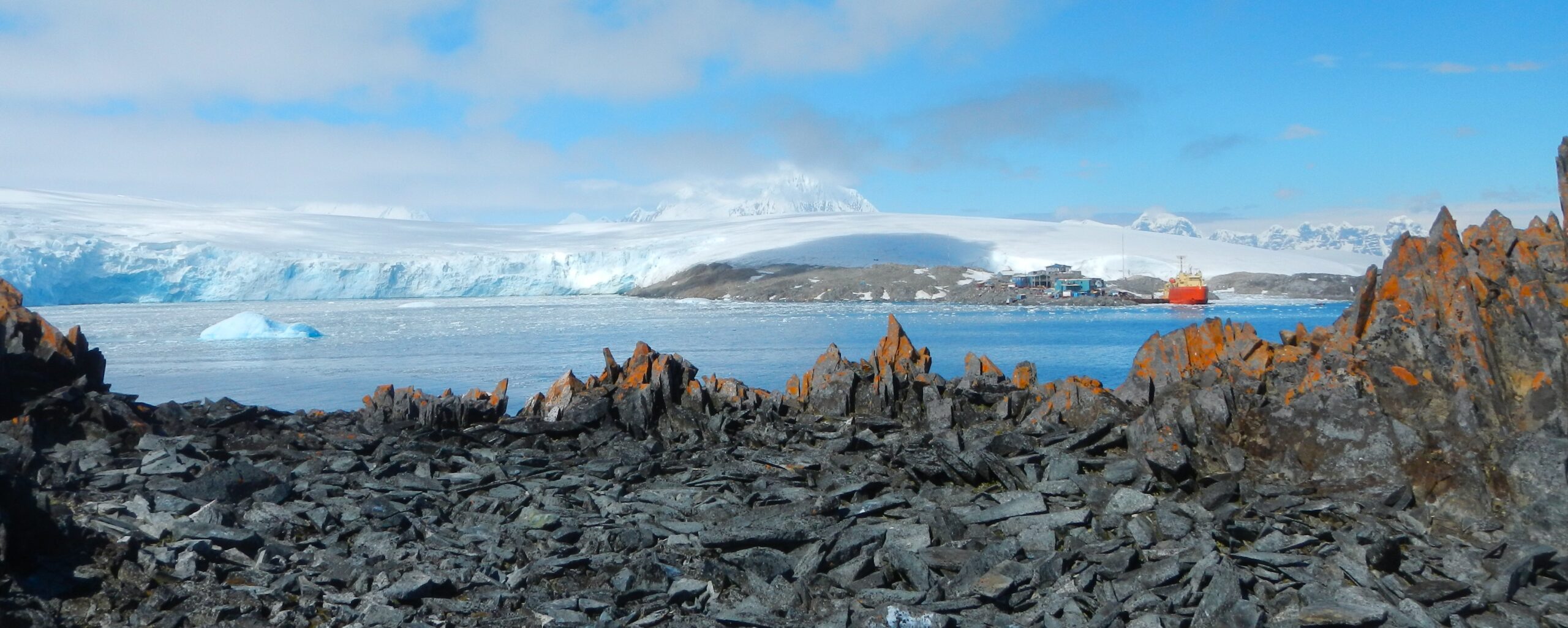 Read more about the article Let the summer research begin… In Antarctica!