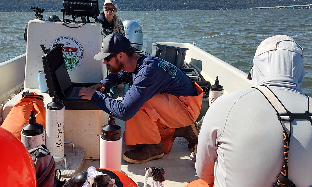 Crew from the Rutgers Marine Sciences are examining the use of habitat enhancement features placed on the Hudson River near Tarrytown, NY